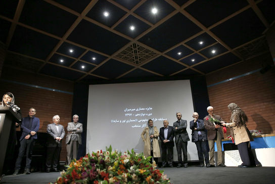 پروفسور محمود گلابچی در مراسم جایزه معماری میرمیران